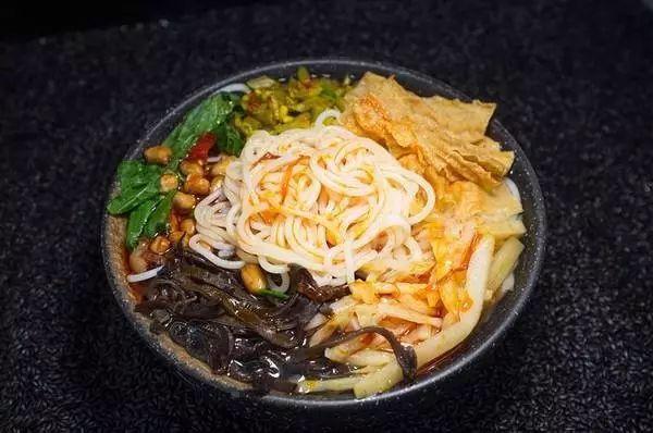 在中国,吃过这60样美食的人生才算完美。