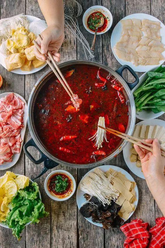 在中国,吃过这60样美食的人生才算完美。