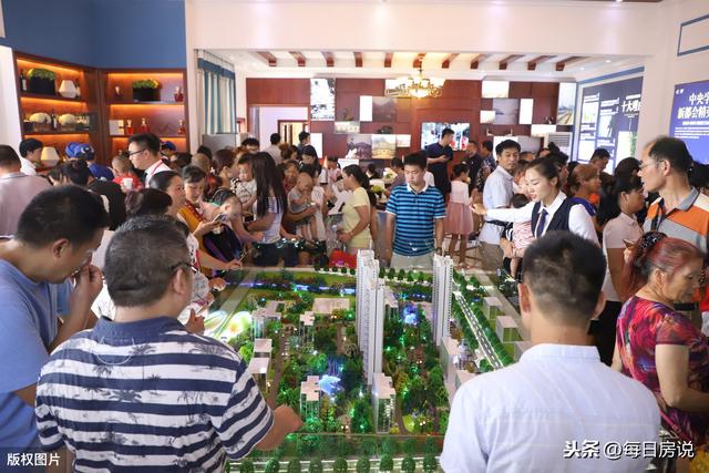 楼市“至暗时刻”:7成房企打折,还无人接盘,“降价潮”提前?