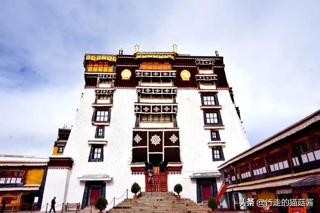 每个人的旅行心愿单上都有一个拉萨,这篇吃玩住行指南请收好