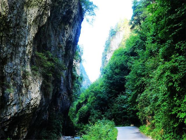 甘肃又一景点走红,比甘南原始,比九寨还美,庆幸未商业化