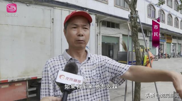 新闻追踪|宝龙交警严厉查处曝光路段违停车辆