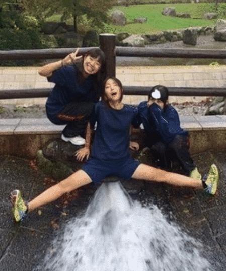 为什么日本女孩的腿,大部分都是弯的?日本人:中国人干的好事!