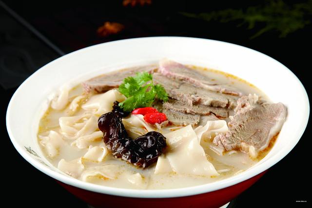 细数河南18地市特色小吃,绝对的金牌美食,来这边旅游千万要尝尝