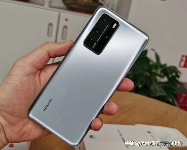 麒麟990掉入2000档!友商:还有人管吗?