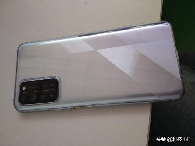 华为真香5G手机,7纳米芯片+90Hz刷新率+IMX600主摄,不到两千元