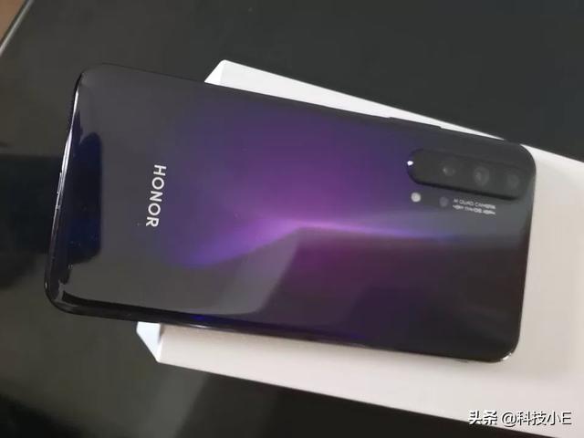 华为4G旗舰机加速清仓,8+256GB跌至两千出多,还有双光学防抖