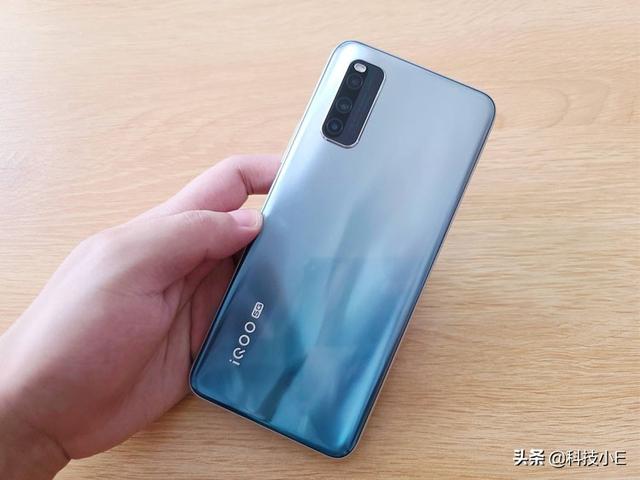 两千元最值得入手的5G手机,旗舰性能+144Hz刷新率,还有双扬声器