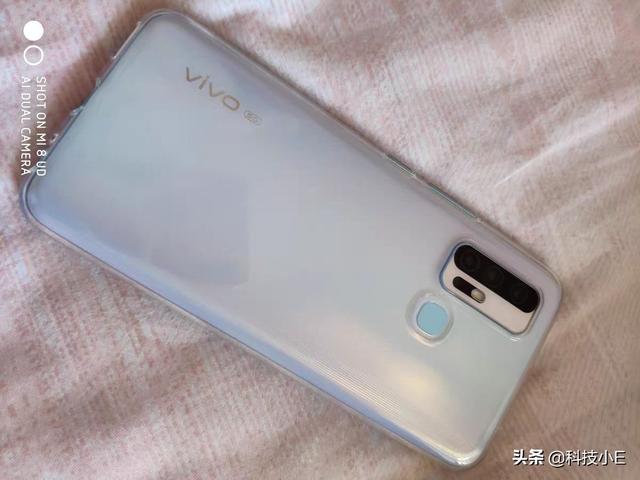 续航超给力的5G手机,5000mAh大电池和44W快充,6+128GB跌至1898