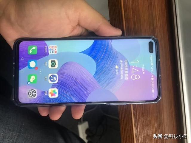 华为5G手机大降价,麒麟990+8GB运存+40W快充,从3799跌至2299
