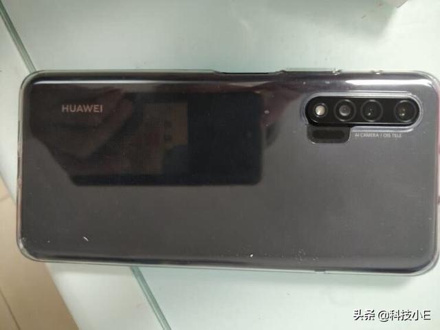 华为5G手机大降价,麒麟990+8GB运存+40W快充,从3799跌至2299