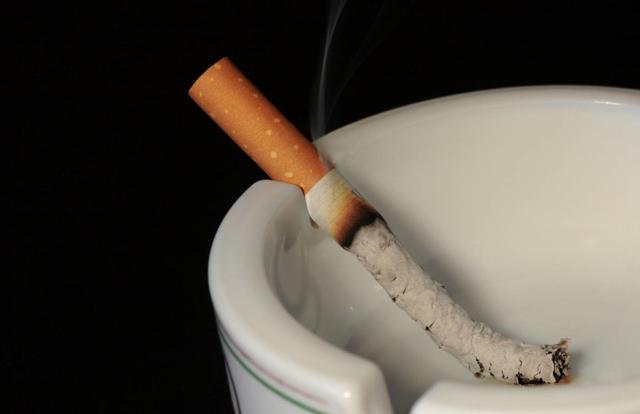 患有肾结石,如果生活中不注意这4点,小心结石会越来越大