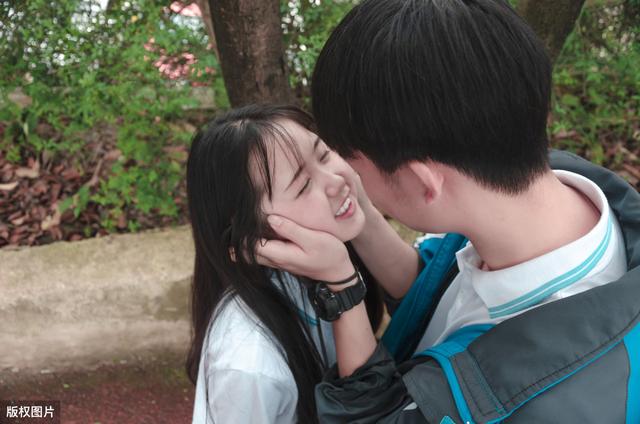 当孩子经常买这3样东西,证明孩子恋爱了,家长要及时干预