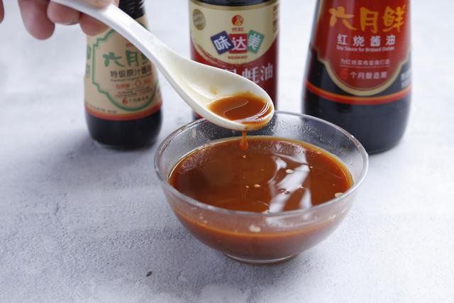 玉子豆腐和它一起煮,口感嫩滑,酸甜可口,太有食欲了