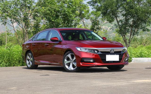 预算只有20万,懂车的都绕不开这3款B级车,第一款4月卖近1.9万辆