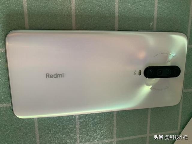 雷军给力十足,最便宜5G手机仅1399元,还有120Hz高刷新率+IMX686