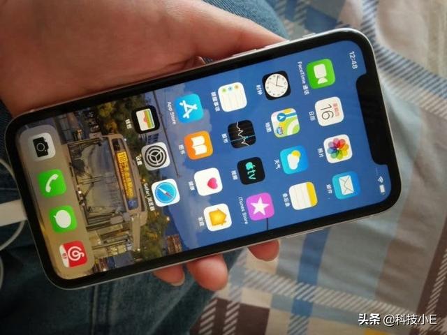 库克加速清仓了,苹果A12+双卡双待+无线充电,从6999跌至4499