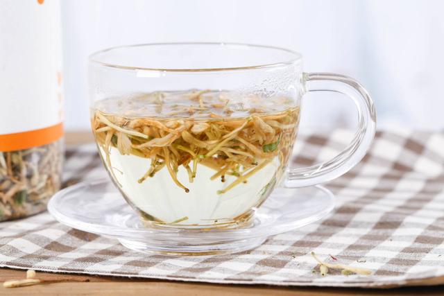 夏天适合喝什么花茶?这五种花茶清热去火解暑气,简直居家必备