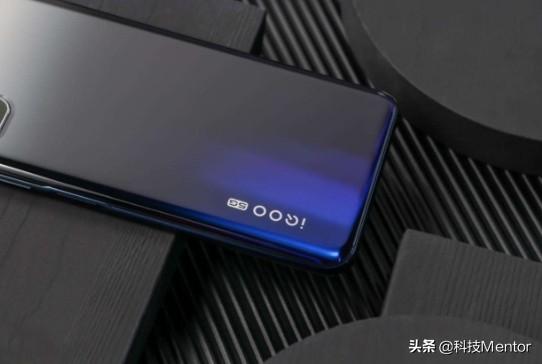 同为144Hz的两部iQOO,一部2198,一部2698怎么选?