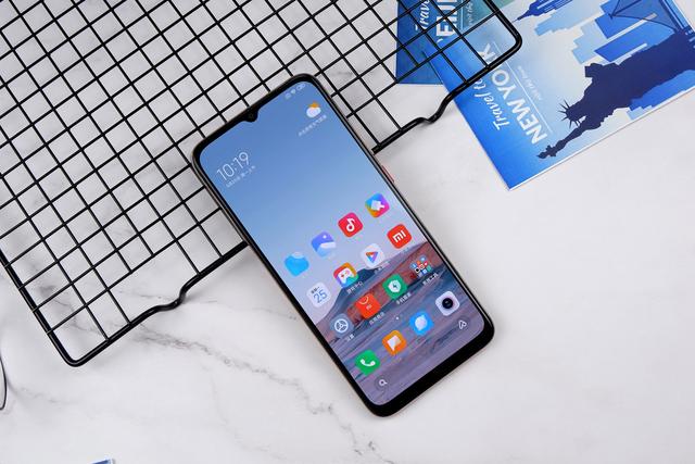 5G手机2299元上市,4520mAh+30倍变焦,网友:终于等到了