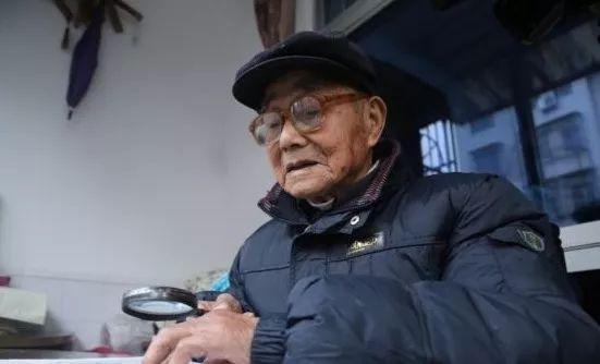 112岁老人,血管仅65岁且不堵,长寿秘诀不是少吃肉,而是这3件事