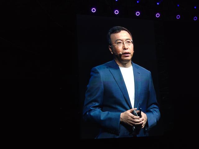 从3899跌至3099,从高端市场跌至中端市场,网友:终于等到了