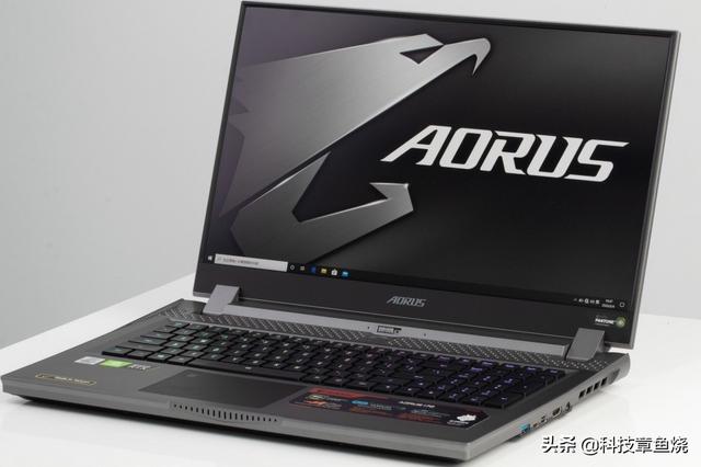 8核十代酷睿 大屏游戏本会更爽么 技嘉AORUS 17G XB评测