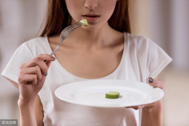 那些坚持素食主义的人,最后都怎么样了,听听营养师怎么说