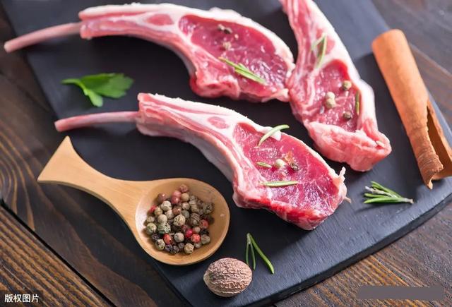 肉类脂肪不是人体必需脂肪,不需要天天吃,但这两类人除外