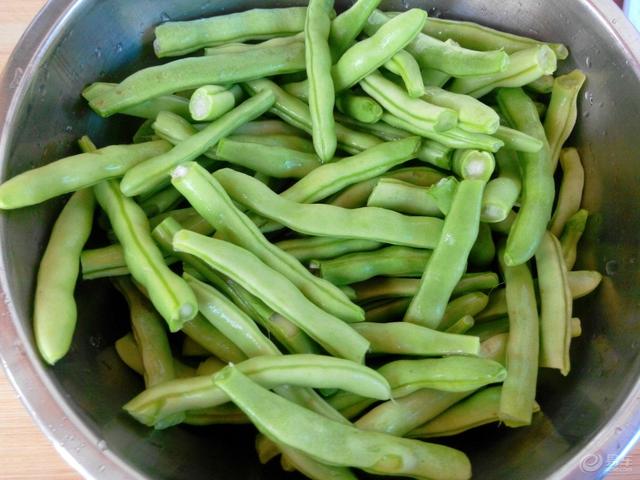 胃口欠佳的夏季,来两道清爽的菜品给你降降温,30分钟内上桌哦