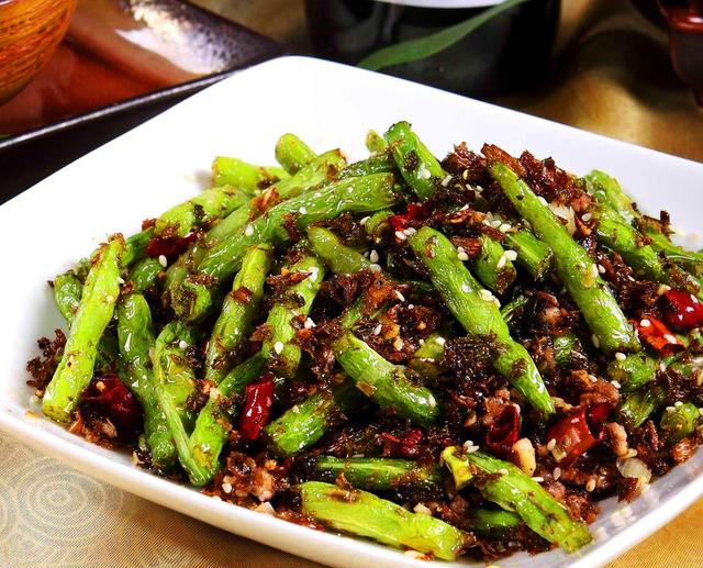 胃口欠佳的夏季,来两道清爽的菜品给你降降温,30分钟内上桌哦