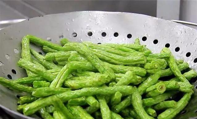 胃口欠佳的夏季,来两道清爽的菜品给你降降温,30分钟内上桌哦