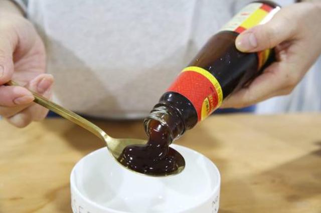 爱吃蚝油要注意,不能什么菜都乱放,吃错很不健康
