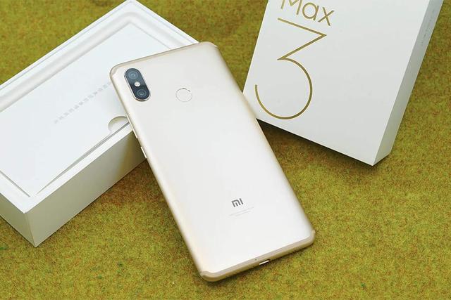 荣耀X10 Max来了:7月2日上市,唯一5G大屏手机,7英寸娱乐神器