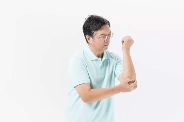 防骨质疏松年老了才补钙?钙片该怎么选与吃?补钙前要知道5件事