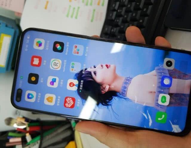 又一款双模5G跌至1399元,120Hz屏+6400万四摄,杨紫代言