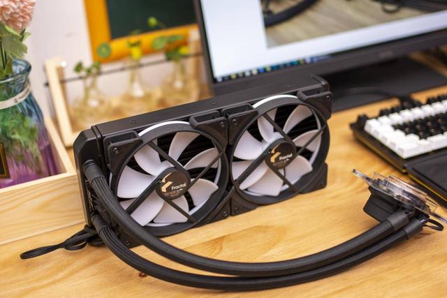 Define 7 Compact机箱上市,分形工艺机电散三剑客装机评测
