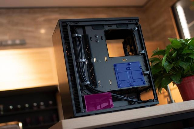 Define 7 Compact机箱上市,分形工艺机电散三剑客装机评测
