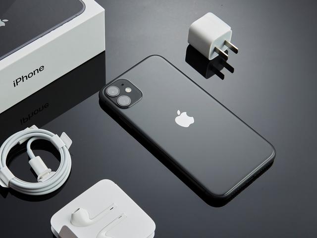 好消息,苹果12卖出“小米价”,坏消息,ios14老果粉难升级