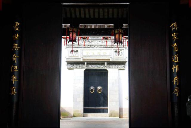“白虎”是什么?晚清首富胡雪岩,死前告诫子孙:勿近白虎