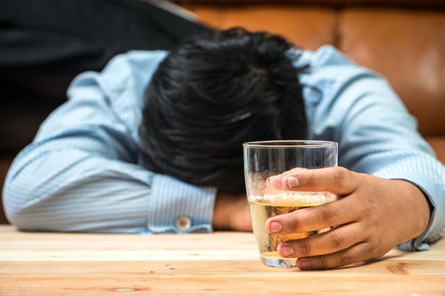 高血压的人,什么情况下坚决不能再喝酒了?心血管医生给出答案