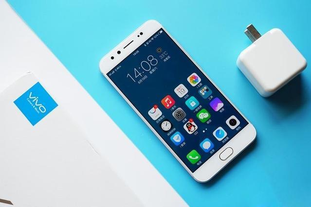 vivo X50 Pro+正式登场,4998元真的香吗?