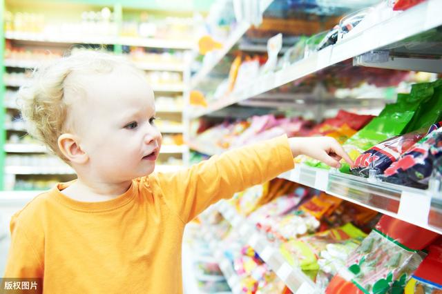 孩子总是买买买?运用“灯式思维”,合理拒绝孩子又不伤自尊心
