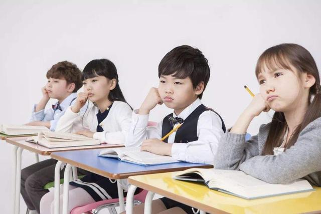 那些成绩优异的孩子,到底是自己学得好,还是老师教得好?