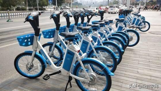 胡玮炜套现15亿,戴威成“老赖”,他却手握200亿资金