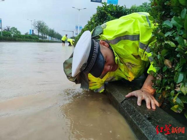 暴雨肆虐!北川启动IV级防汛应急响应 老县城禁止通行