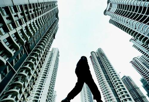 房价要跌了?楼市又出新政,公积金贷款额度下调、首付比例提高