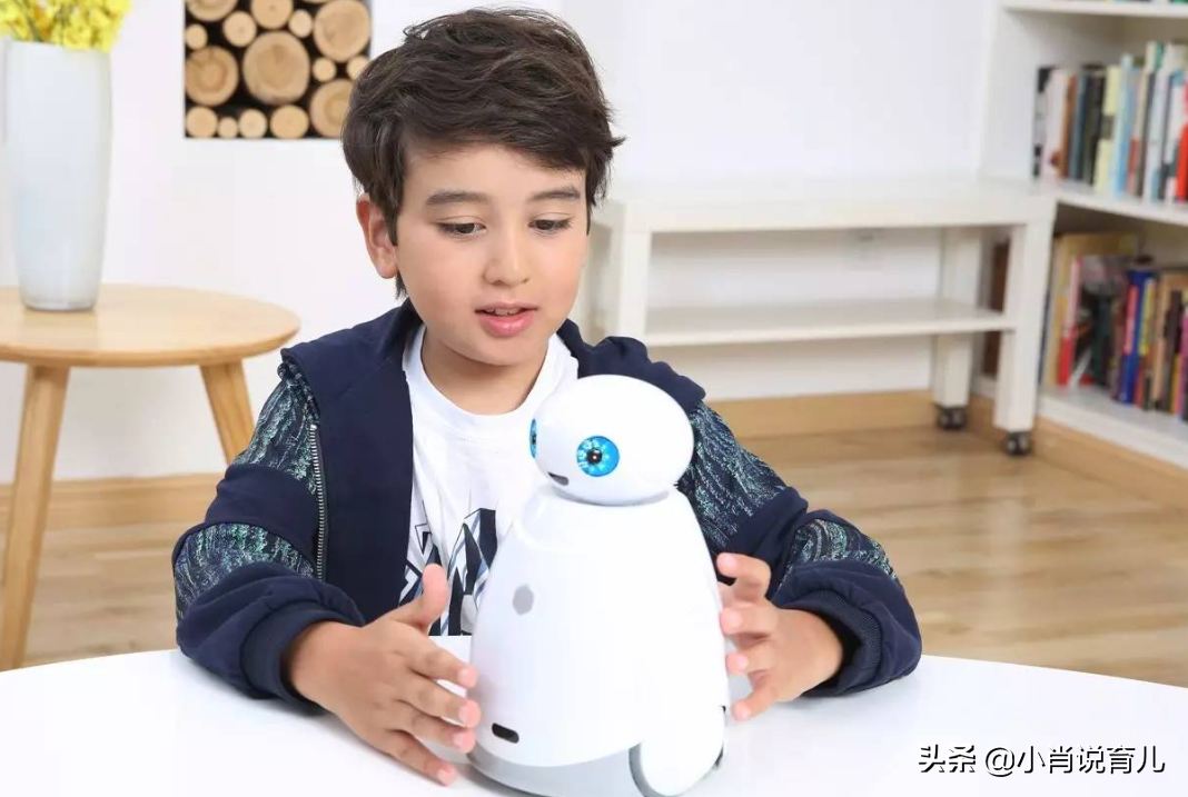 没见过世面的孩子,未来发展比别人慢,什么叫做见过世面呢?