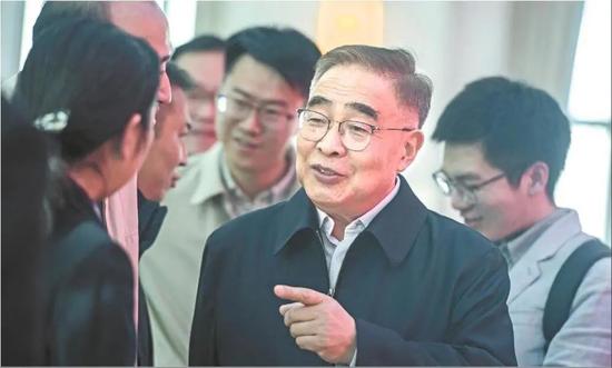 2020年10月26日,张伯礼院士到访武汉市中医医院。长江日报记者 胡冬冬 摄