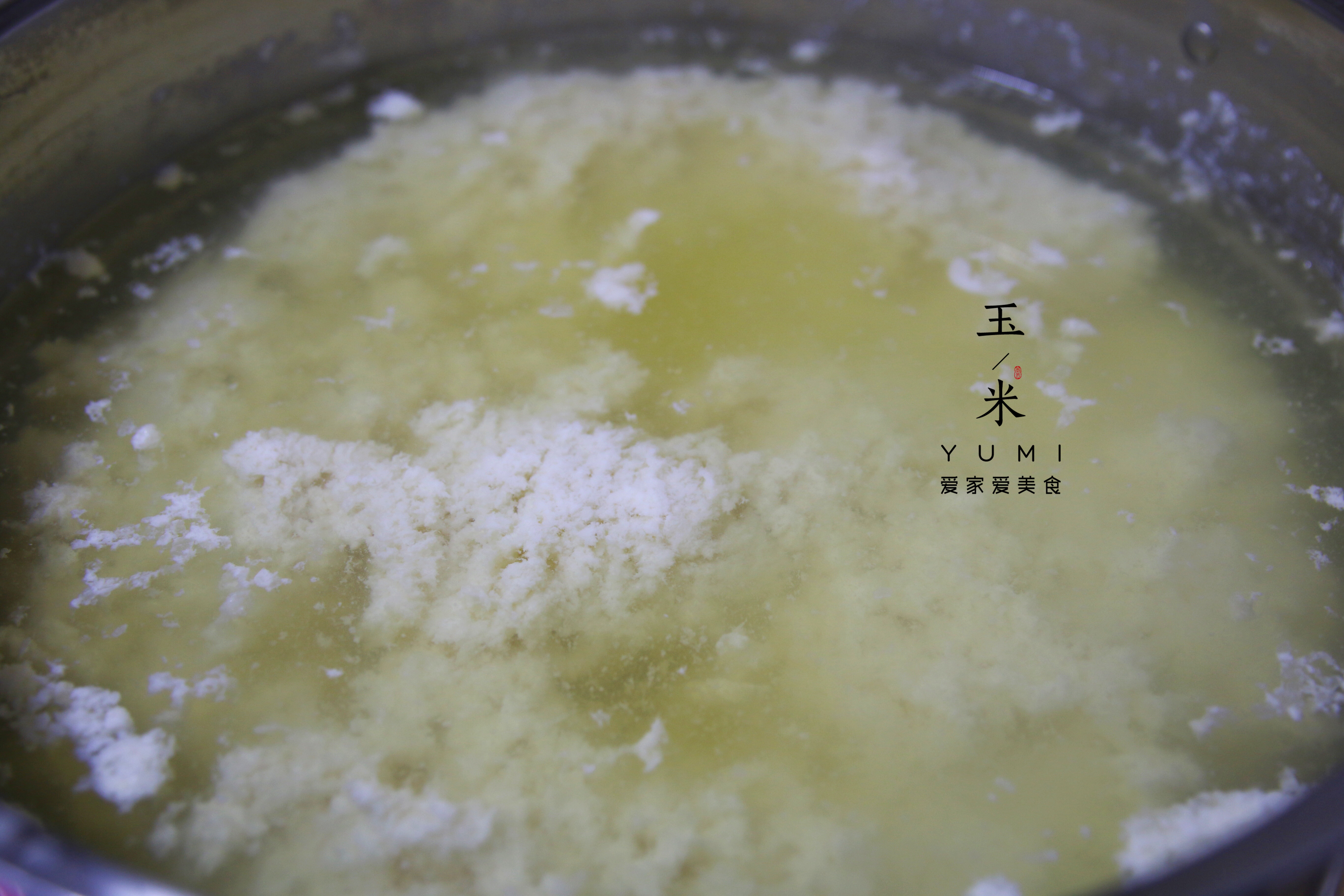 教你用豆浆机做豆腐,不用内酯不用卤水,只需一点醋,家家都能做